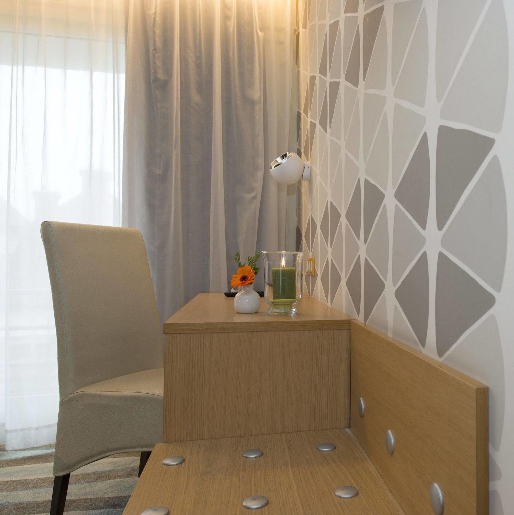 Hotel Maxim De Panne Exterior photo